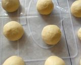 Foto langkah ke 6 dari resep Bakpao Labu Kuning Isi Ubi Ungu Keju (1210).