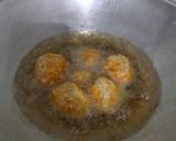 Foto langkah ke 4 dari resep Bola Bola Pisang Isi Coklat.