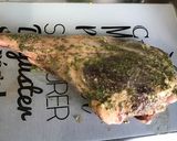 Une image de l'étape 5 de Gigot d'agneau à l'ail mariné, thym et romarin frais.
