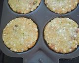A picture of step 2 of Falari sabudana disk chaat.