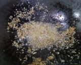 Foto langkah ke 3 dari resep Bihun goreng simpel.