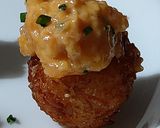 Foto del passaggio 11 della ricetta Spicy salmone crispy rice ball