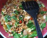 Foto langkah ke 5 dari resep Mie Nyemek Goreng.