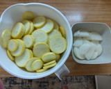 A picture of step 4 of Lee's Bread and Butter Squash Pickles.