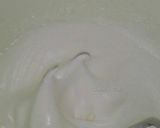 Foto langkah ke 2 dari resep Pandan Hokkaido Chiffon Cupcake.