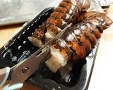 A picture of step 1 of Connecticut Lobster Rolls.