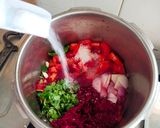 टोमेटो और बीट सूप (Beet Tomato soup Recipe In Hindi) रेसिपी चरण 1 फोटो