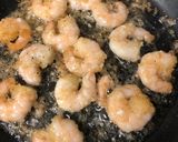 Une image de l'étape 2 de Tortillas aux crevettes panées et son coleslaw.