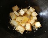 A picture of step 4 of Paneer Makhani.