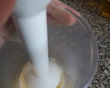 Foto del paso 8 de la receta: Tartaletes de truita de pèsols en tempura amb salsa d'ou oriental emulsionada amb toppings de ceba cruixent i alga