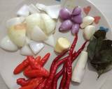 Foto langkah ke 4 dari resep Mix Seafood Saus Padang.