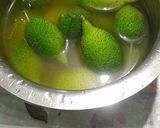 A picture of step 1 of Spiny gourd sabji.