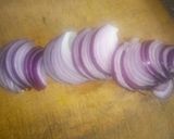 A picture of step 1 of Caramelized onions.