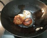 A picture of step 3 of Ripe Banana Jaggery Pakoras.