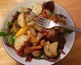 A picture of step 4 of Baked potato wedges and peppers.