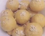 A picture of step 8 of Besan k laddu.