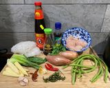 A picture of step 1 of Pad Kee Mao - Drunken Noodles.
