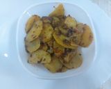 A picture of step 3 of Jeera aloo.