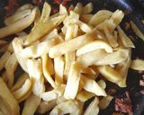 A picture of step 4 of Kenyan Chips Masala.