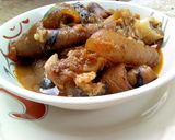 A picture of step 3 of Cowleg pepper soup.