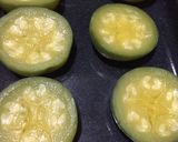 Foto del paso 1 de la receta: Zapallito relleno con garbanzos