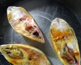 A picture of step 1 of Steamed Hilsa.