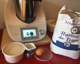 Foto del paso 1 de la receta: Pan con yogourt natural en Thermomix
