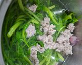 Hình bước làm 3 của món Canh cải cúc nấu thịt băm