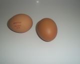 Foto del paso 4 de la receta Huevos de gallina fritos con patatas fritas