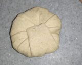 A picture of step 4 of Aloo methi Parantha.