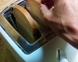 Foto del paso 5 de la receta: Tortilla de espinacas en pan tostado