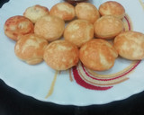 A picture of step 4 of Moong dal Appe.