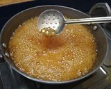 A picture of step 2 of Sweet oats chikki.