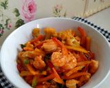 Foto langkah ke 4 dari resep Udang Sayur Saos Padang.