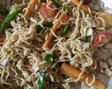 A picture of step 3 of Coconut noodles.