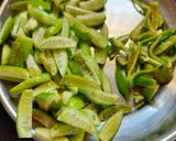 ટીંડોળા મરચાં નો સંભારો (Tindora Marcha Sambharo Recipe In Gujarati) રેસીપી સ્ટેપ1ફોટો