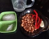 Foto langkah ke 1 dari resep Sambal Kacang Untuk Gorengan.