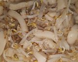Hình bước làm 6 của món Nộm bánh đúc - món ăn chay ai ăn cũng được