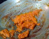 A picture of step 2 of Buttery Green Peas Curry.