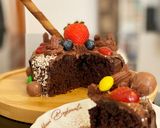 ચોકલેટ કેક (Decadent Wheat Chocolate Cake recipe in gujarati) રેસીપી સ્ટેપ8ફોટો