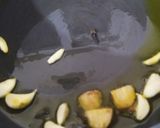 A picture of step 2 of Green prawn Pulao.