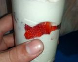 Foto del paso 3 de la receta: 🌌🍓Rica fresa con crema para consentir 🍓🍦