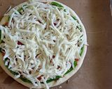 Foto langkah ke 5 dari resep Pizza Rumahan Anti Gagal.