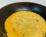 Foto del paso 1 de la receta: Tortipizza integral con pavo y queso