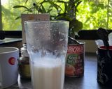 Gambar langkah 3 resipi Spanish Latte Rumahan.
