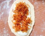 Hình bước làm 5 của món Bánh mì mochi nhân chà bông Đài Loan