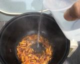Gambar langkah 3 resipi One pot nasi masakan laut.