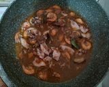 Foto langkah ke 2 dari resep Udang cumi bumbu pedas.