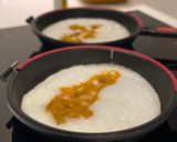 Foto del paso 3 de la receta: Omelette de claras con relleno de cebolla 🧅 pimiento 🫑 acompañamos con frutos rojos ! 🍳 desayunos !