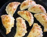 Foto del paso 9 de la receta: Empanadas de bondiola mechada 😋